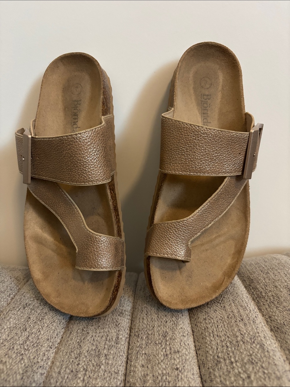 Bjorndal Women's Metallic Taupe Buckle Sandals 7.